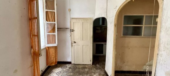 1 bedroom Apartment in La Ciotat, France No. 194821 2