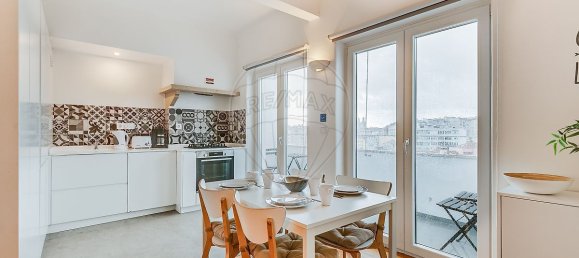 2 bedrooms Apartment in Lisbon, Portugal No. 97441 4