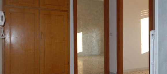 Квартира с 4 спальнями в Фрозиноне, Италия № 162202 5