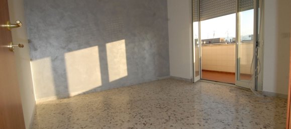 Квартира с 4 спальнями в Фрозиноне, Италия № 162202 14