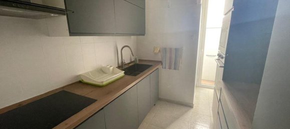 3 rooms Apartment in Capurso, Italy No. 15108 5