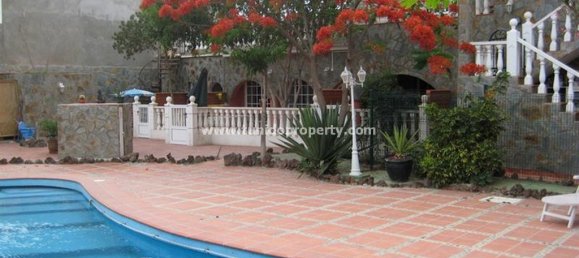 9 غرف نوم فيلا في Arona, Spain رقم 726 7