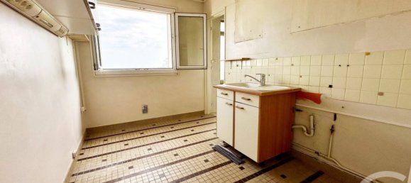 2 bedrooms Apartment in Marly-le-Roi, France No. 175379 6