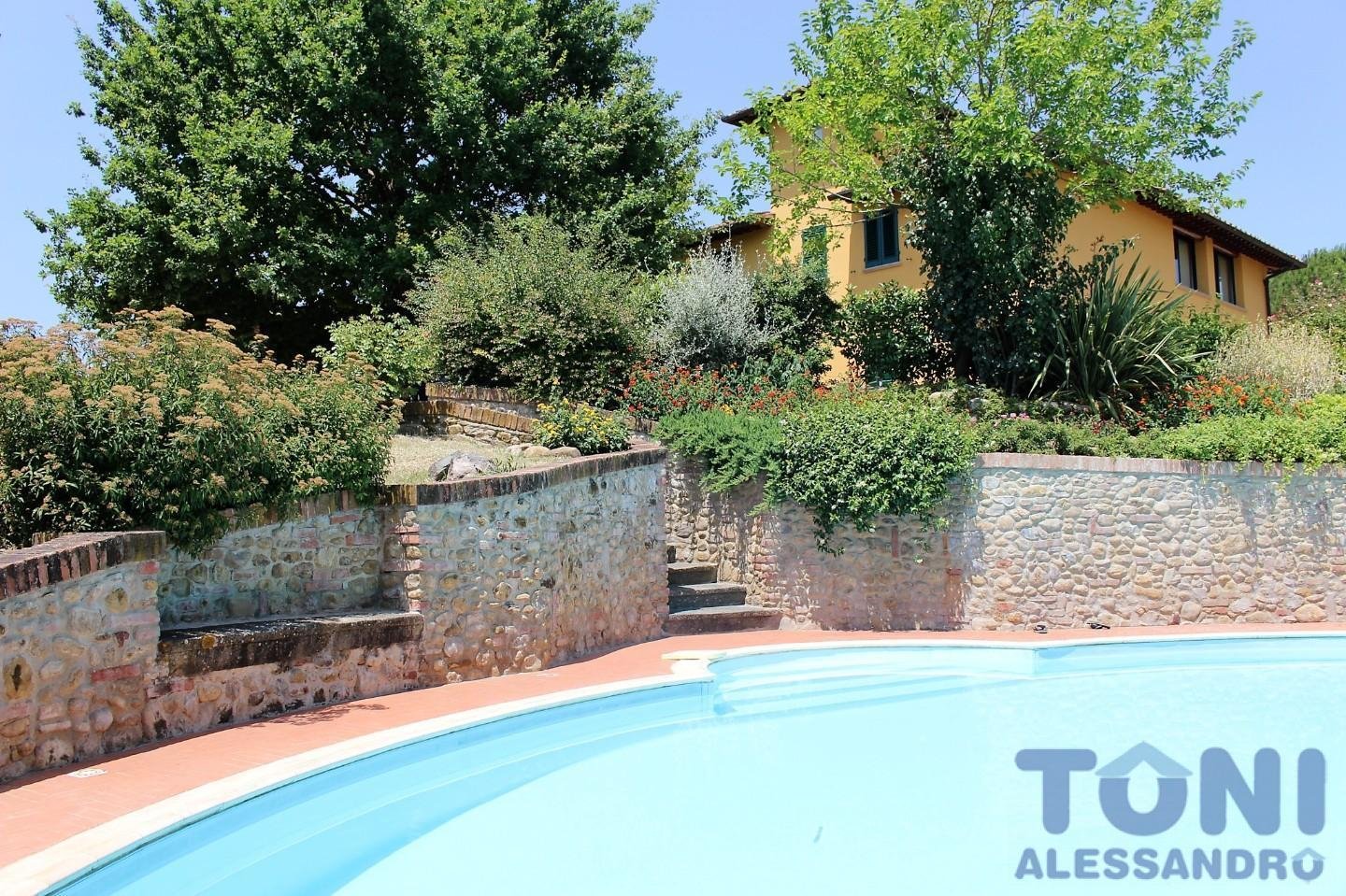 9 غرف نوم قلاع في Montelupo Fiorentino, Italy رقم 176552