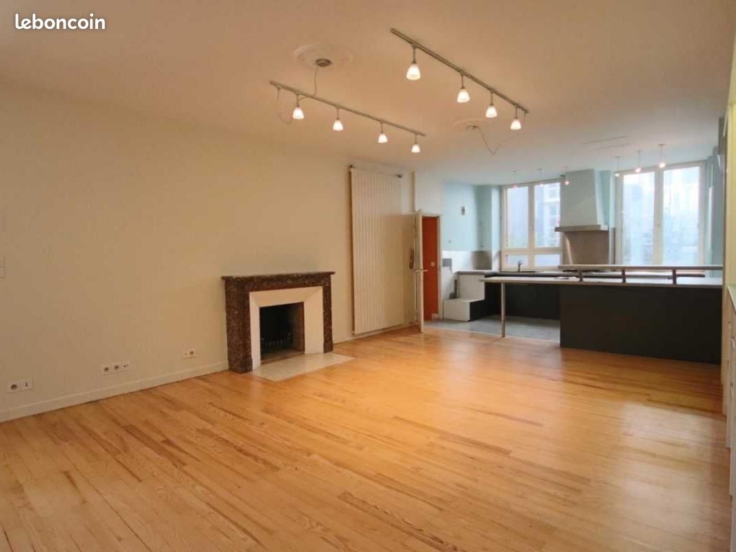 Apartamento de 2 dormitorios en Riom, France No. 52889