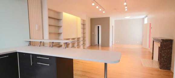 Apartamento de 2 dormitorios en Riom, France No. 52889 2