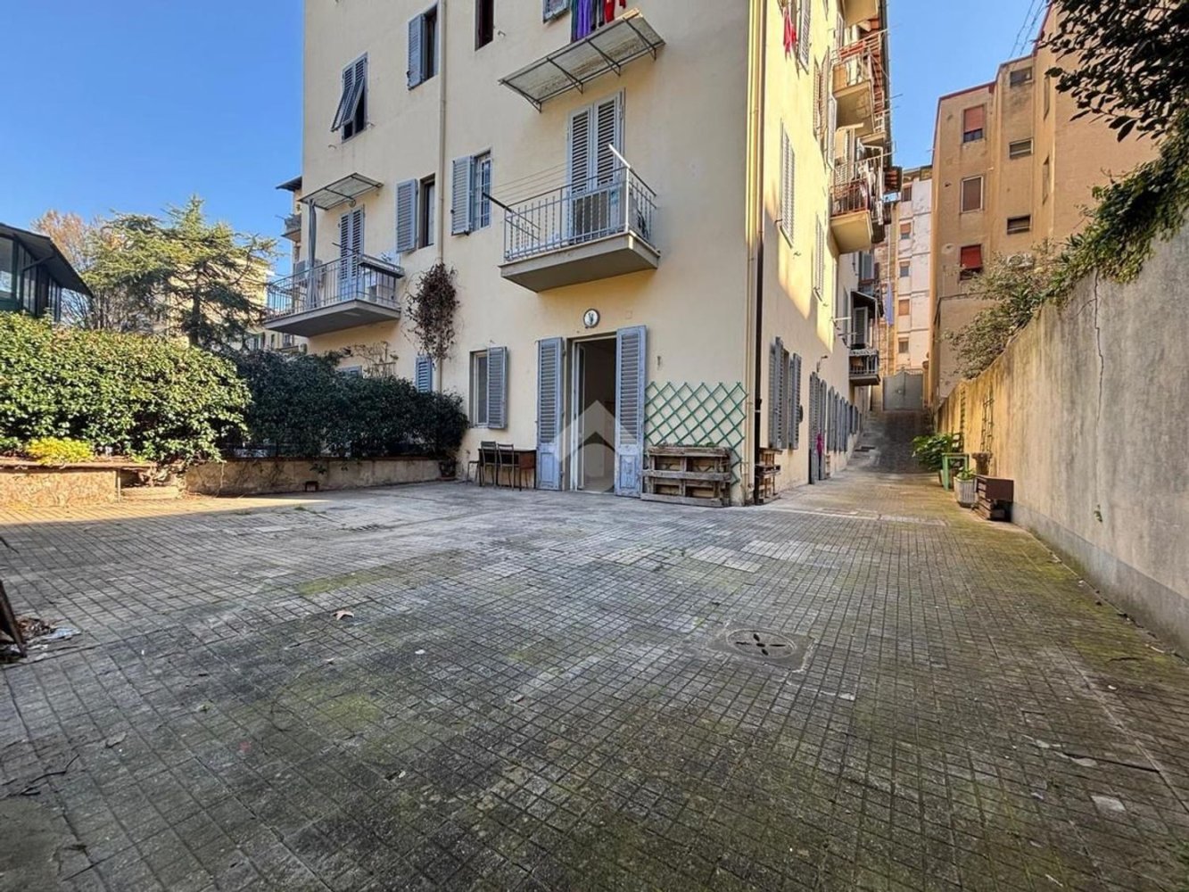 5-Zimmer Wohnung in Florence, Italy, Nr. 143950