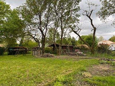 Grundstück in Le Cellier, France 600m², Nr. 108731