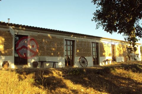 Дом с 2 спальнями в Сан Луиш, Португалия № 190198