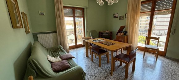4 rooms Apartment in Benevento, Italy No. 300355 6