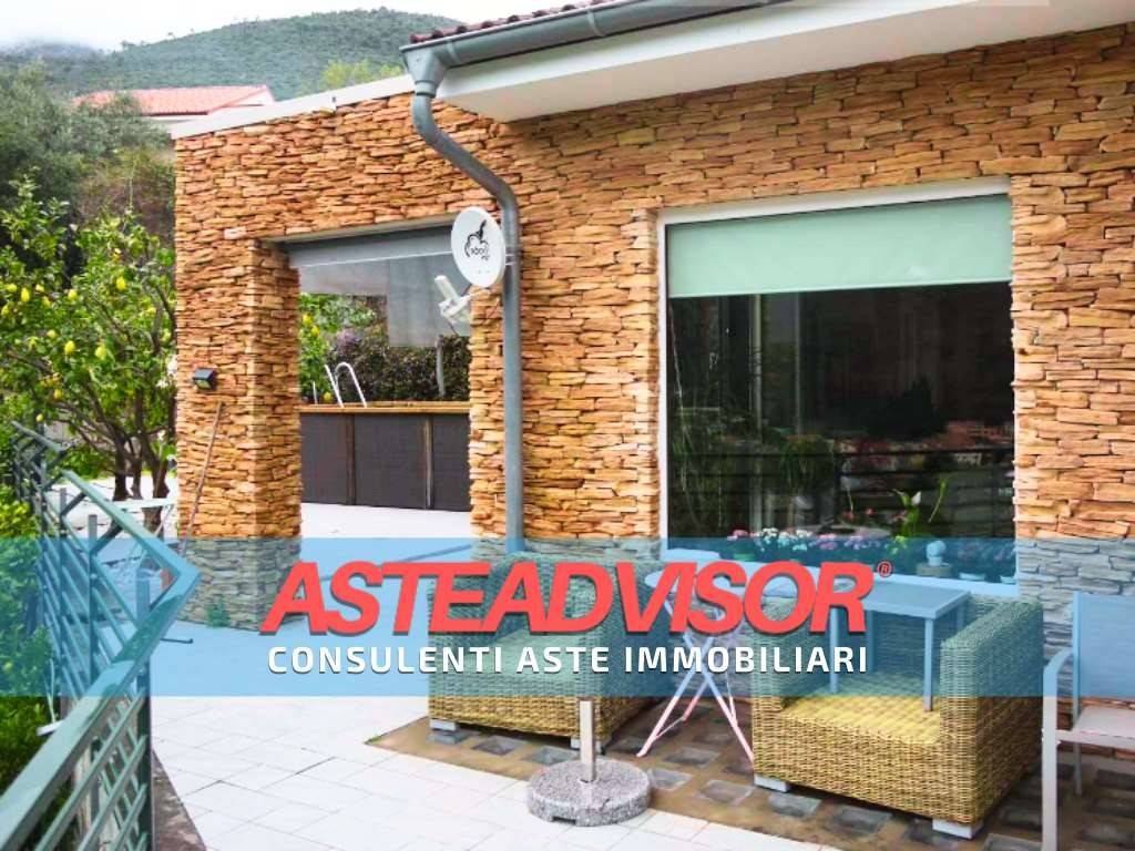 4 Schlafzimmer Villa in Toirano, Italy, Nr. 396986