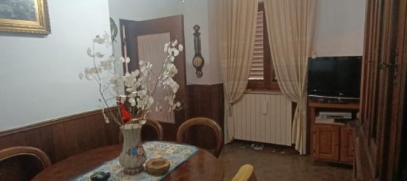 4 rooms Apartment in Laterina Pergine Valdarno, Italy No. 238069 8
