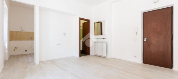 2 rooms Apartment in Rome, Italy No. 284411 10