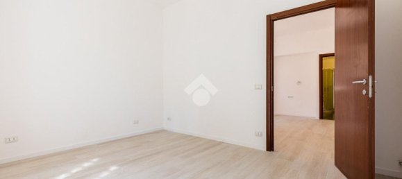 2 rooms Apartment in Rome, Italy No. 284411 24