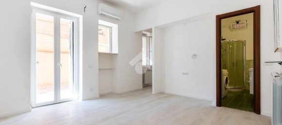 2 rooms Apartment in Rome, Italy No. 284411 12