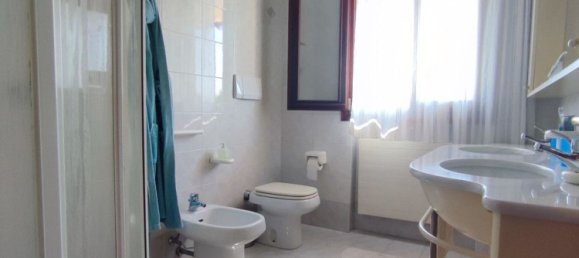 5 bedrooms House in Campo San Martino, Italy No. 358415 13