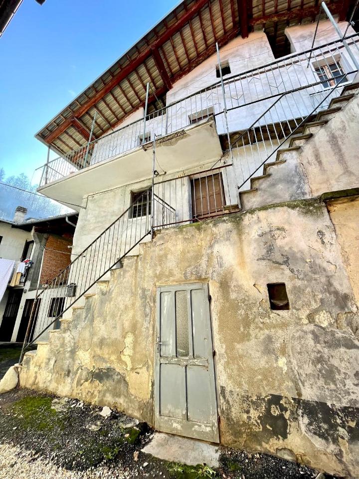 3-Zimmer Haus in Venasca, Italy, Nr. 144621