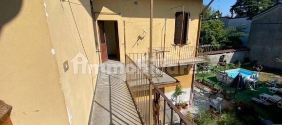 2 bedrooms Apartment in Castellanza, Italy No. 304713 4
