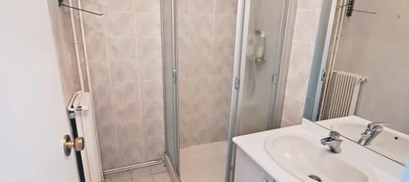 Apartamento de 4 dormitorios en Reims, France No. 267343 13