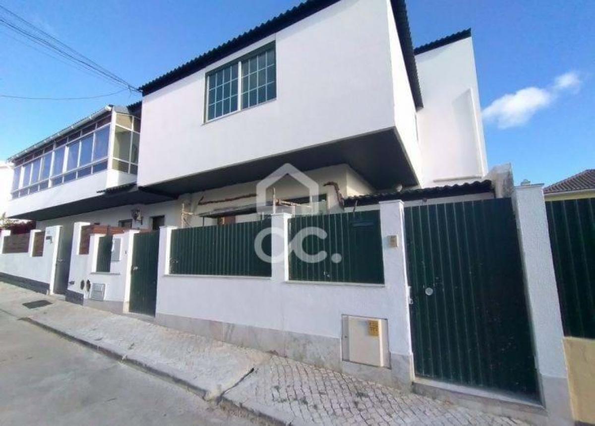 6 bedrooms Villa in Cascais, Portugal No. 3172
