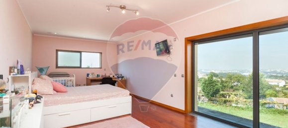 5 bedrooms House in Aguas Santas, Portugal No. 181837 7