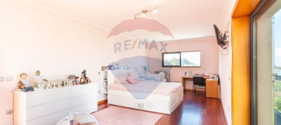 5 bedrooms House in Aguas Santas, Portugal No. 181837 6