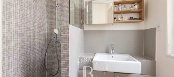 4 chambres Appartement à Paris, France No. 174083 46