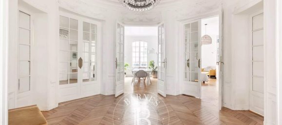 4 chambres Appartement à Paris, France No. 174083 23