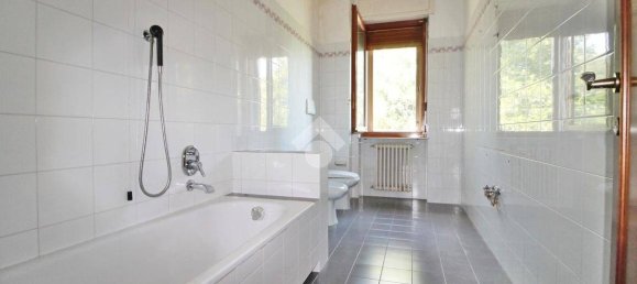 5 bedrooms Villa in Mariano Comense, Italy No. 295915 36