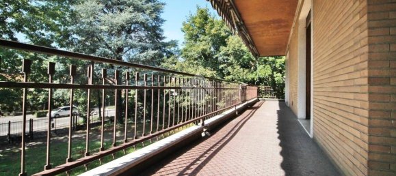 5 bedrooms Villa in Mariano Comense, Italy No. 295915 20