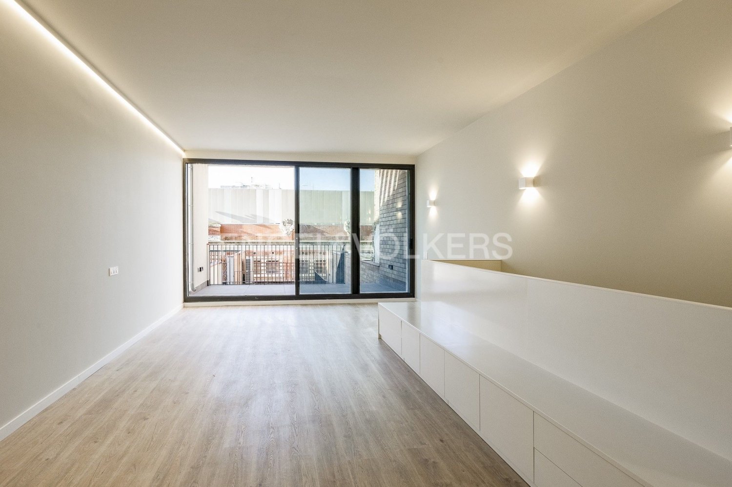 Casa de 4 dormitorios en Molins de Rei, Spain No. 73211