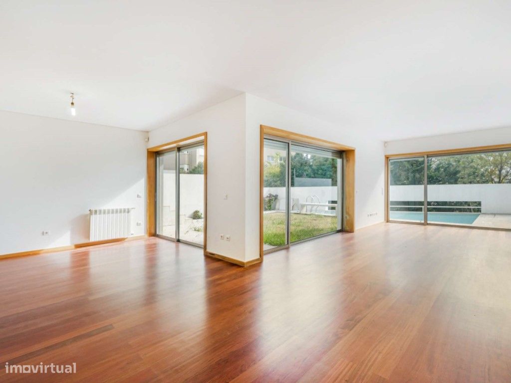 4 bedrooms House in Porto, Portugal No. 125588