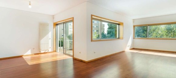 4 bedrooms House in Porto, Portugal No. 125588 3