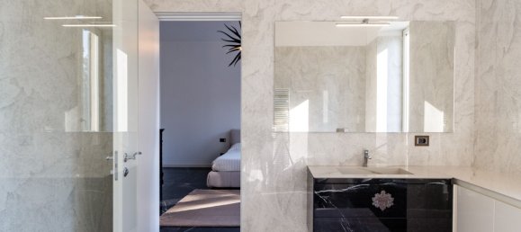 5 bedrooms Villa in Imbersago, Italy No. 188231 18