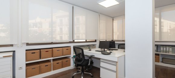 Apartamento de 3 dormitorios en Estepona, Spain No. 172597 10