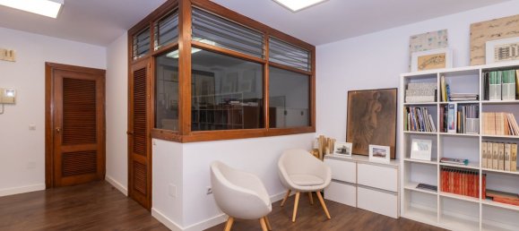 Apartamento de 3 dormitorios en Estepona, Spain No. 172597 13
