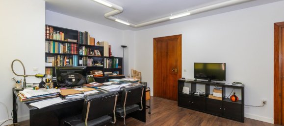 Apartamento de 3 dormitorios en Estepona, Spain No. 172597 16