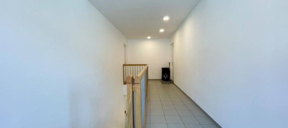 3 bedrooms Penthouse in Eferding, Austria No. 173919 3