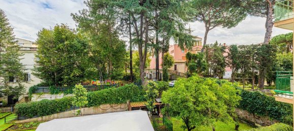 4 rooms Apartment in Rome, Italy No. 200995 9