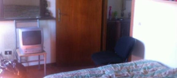 2 rooms Apartment in Terranuova Bracciolini, Italy No. 32819 3