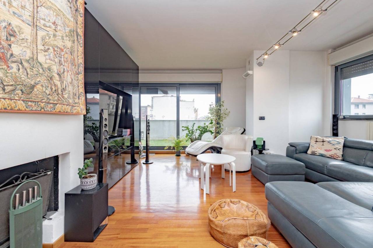 4-Zimmer Penthouse in Milan, Italy, Nr. 242190