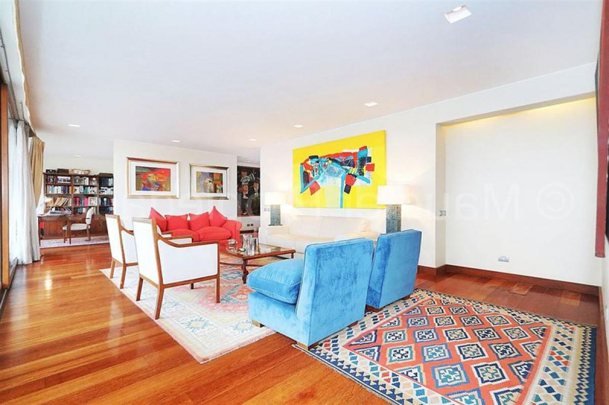 3 bedrooms Apartment in Santiago, Chile No. 5525