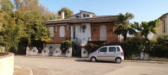 Villa de 8 habitaciónes en Fiscaglia, Italy No. 77391 2