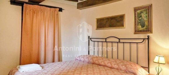 Дом с 16 спальнями в Туоро суль Тразимено, Италия № 54188 8