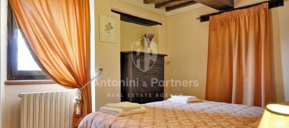 Дом с 16 спальнями в Туоро суль Тразимено, Италия № 54188 7