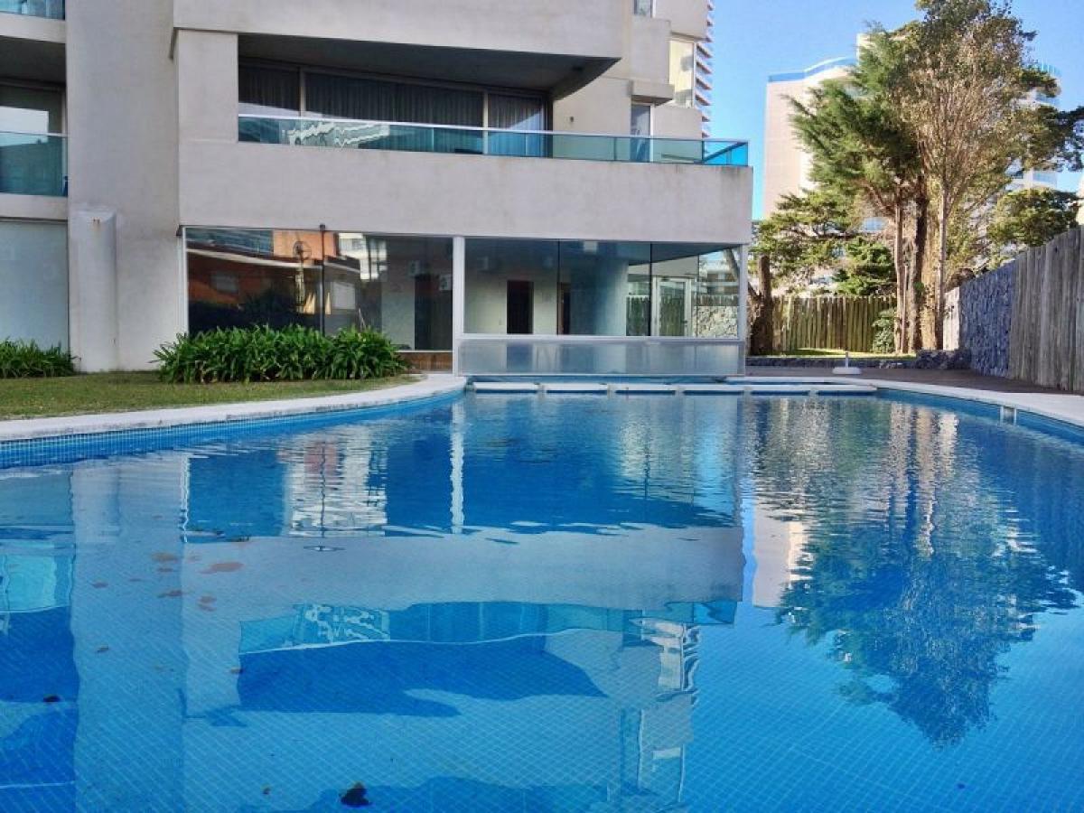 3 bedrooms Apartment in Maldonado, Uruguay No. 12147