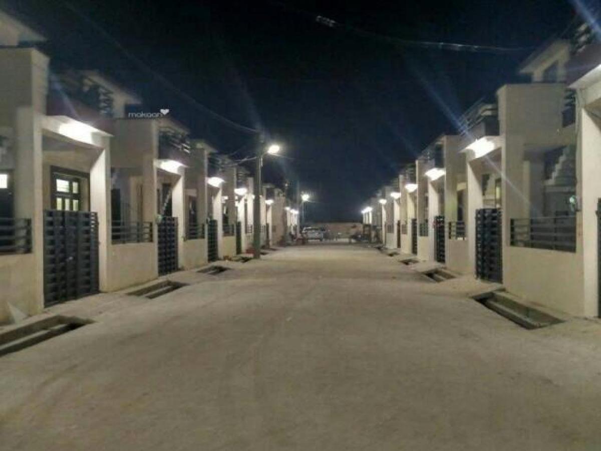 Casa de 2 dormitorios en Lucknow, India No. 15868