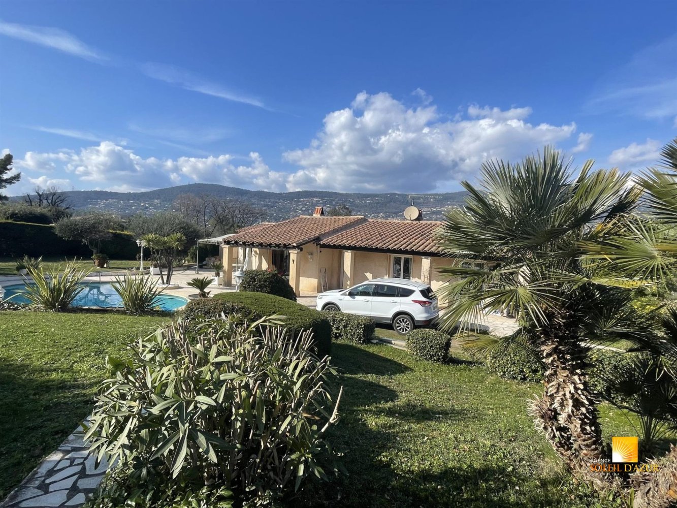 Вилла с 4 спальнями в Пемэнад, Франция № 354854