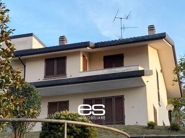 5-Zimmer Villa in Galbiate, Italy, Nr. 42575