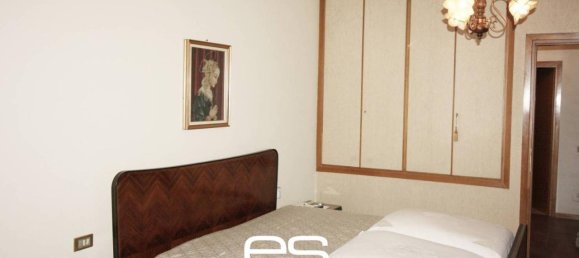 5-Zimmer Villa in Galbiate, Italy, Nr. 42575 26